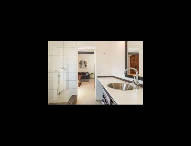 2 BEDROOM HOUSE TO LET IN WOODSTOCK